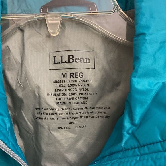 LL Bean Women's Vest Size Medium Blue Green Full Zip Quilted Nylon Poly … - Picture 7 of 8